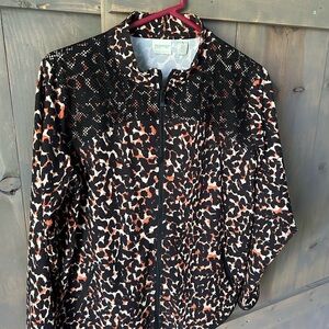 Chicos Zenergy Med size 1 Animal Print jacket